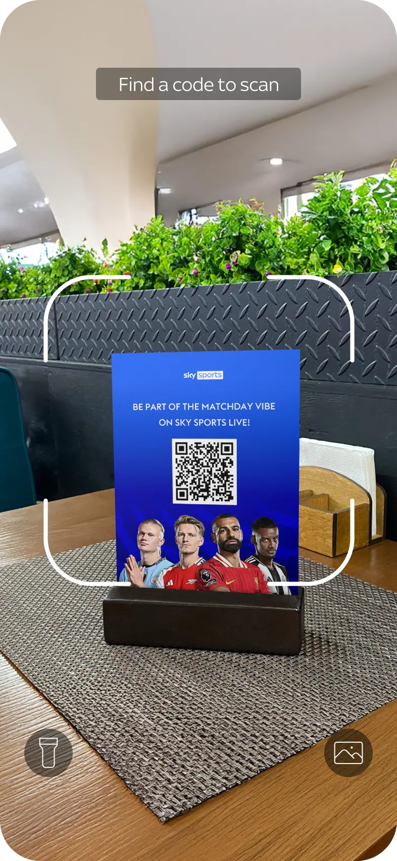 Social invite - QR code scanning